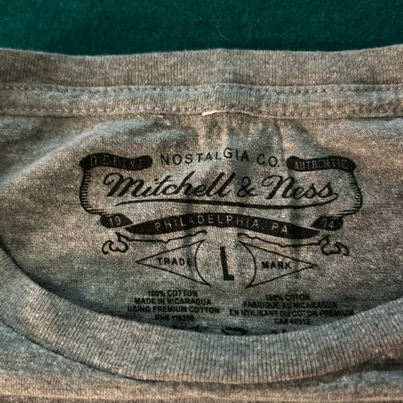 Mitchell & Ness Yankees Shirt - Picture 2 of 3